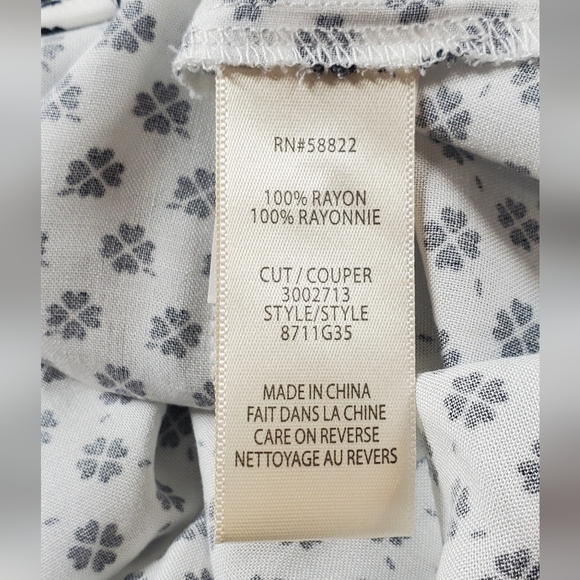 Max Studio 4 Leaf Clover Blouse Button Down Shirt - Picture 8 of 8